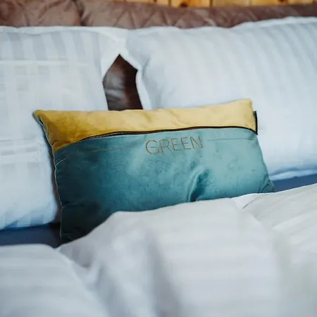 Camping Glamping Alp Hut In Garden Park *