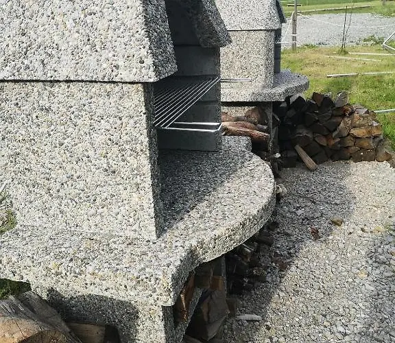 Kamp alanı Glamping Alp Hut In Garden Park