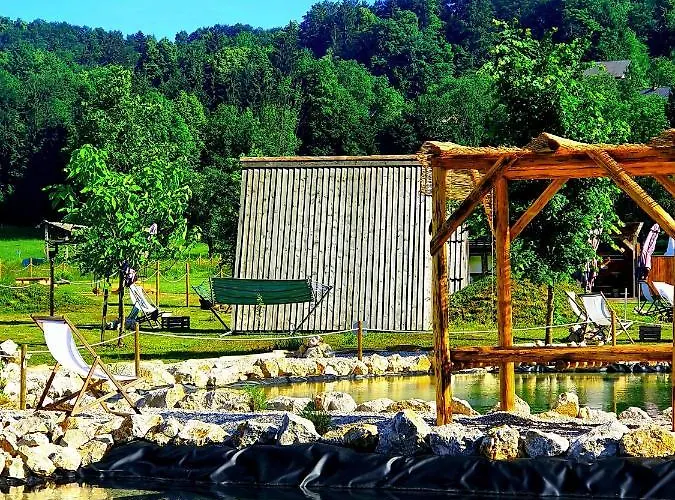 Glamping Alp Hut In Garden Park * 라도블리차