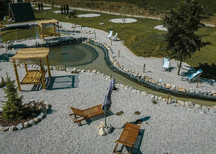 Glamping Alp Hut In Garden Park 라도블리차